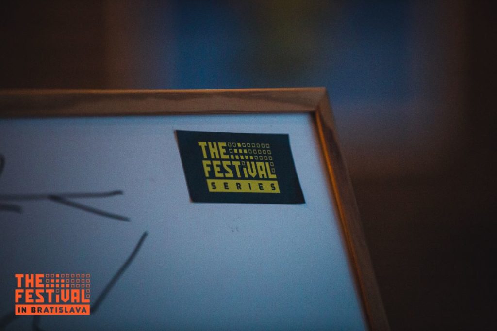 GE4C7045-Medium-1024x683